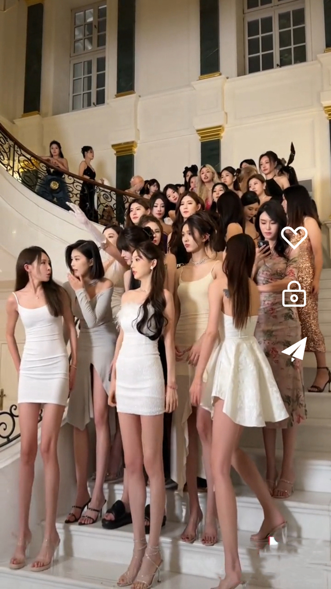 免费踩踏羞辱视频截图